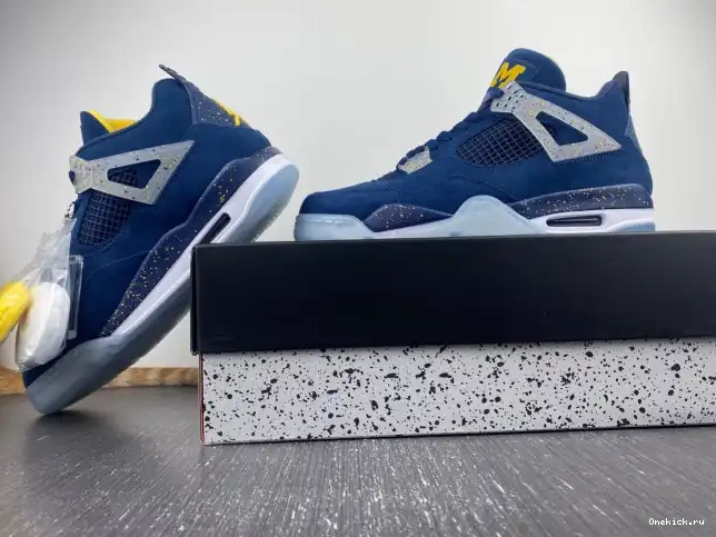 One Kick Michigan Jordan 4 Retro Air AJ4-1036660 (PE) 0624